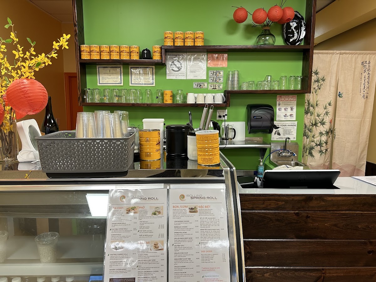 The Rolling Spring Roll (Commack)